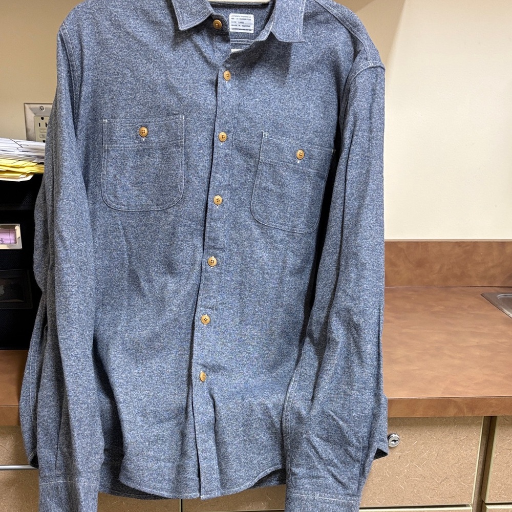 J. Crew‎ Authentic Workwear Gray Button Down Shirt Size Large
